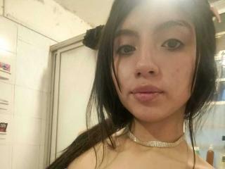  AlexaHotSex69 chat room