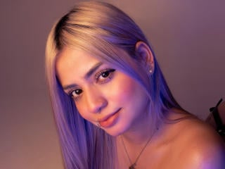 AlexaThoms chat room