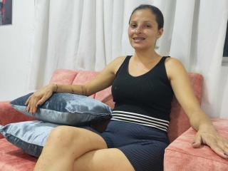  AngelaBustos chat room