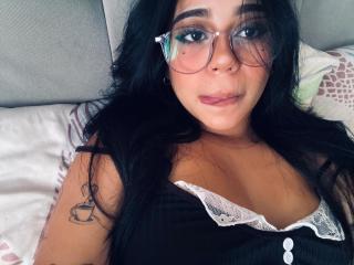  AuroraDiMarco chat room