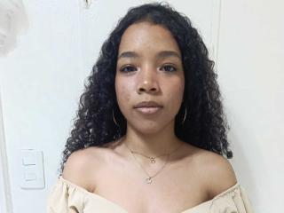  BettyBrunette69 chat room