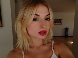 BlondieMelisa from xLove