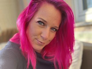  Candy-bitch-hot chat room