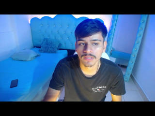  CharlieeCock chat room