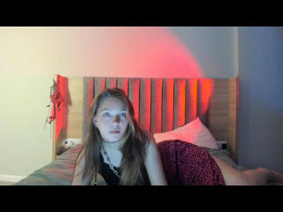  CrystalEys chat room