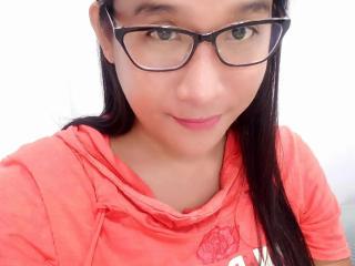  DeadlyGorgeous-hot chat room