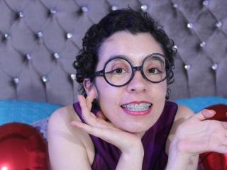  ElodiePerrine chat room