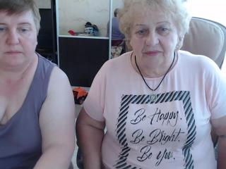 HelenAndChristy chat room