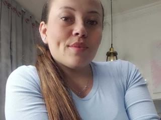  HoneyHotX chat room