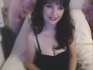  Hot-Lady34 chat room
