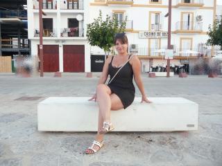  LaLeticia-hot chat room