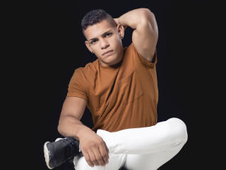  LoganVelasco chat room