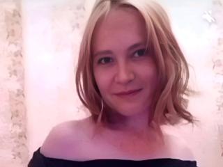  LolaAlina chat room
