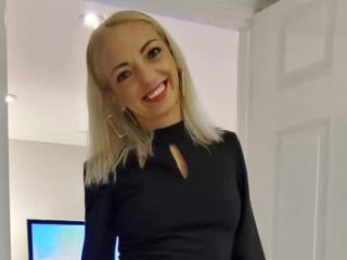  LunaBriella chat room