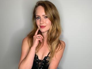  LyraFantasy chat room