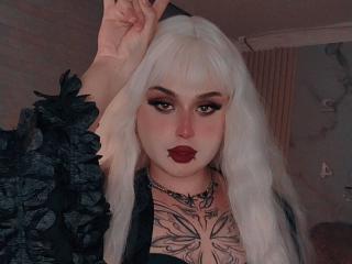  MadameRaven chat room