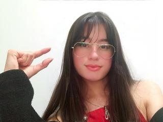  MaddieHottie chat room