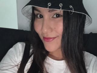  MariaRowe chat room