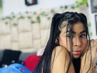  MollyXDamiam chat room