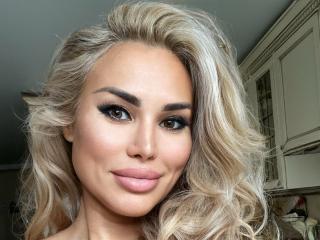  RadmilaQueen chat room