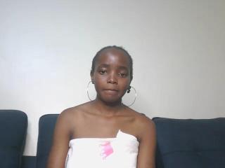  RosaliaAmour chat room