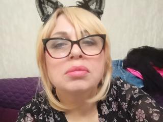  SusieNoreen chat room