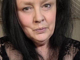  TiffanyMilf chat room