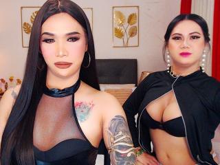  TwoAsianWildTS chat room