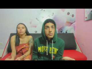  VanessaAndHotD chat room