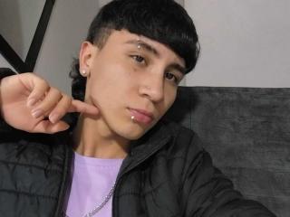  XanderGrey chat room